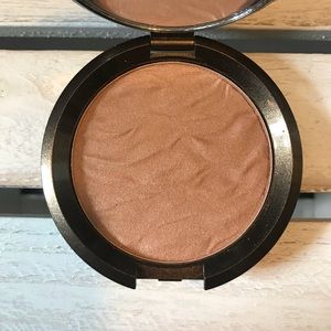 Becca Sunlit Bronzer